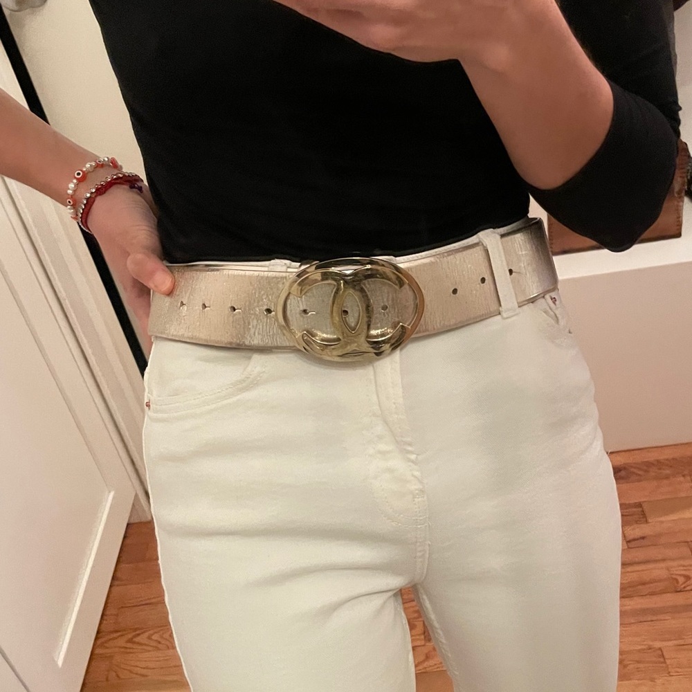 ✨SOLD✨ CHANEL Gold Logo Belt